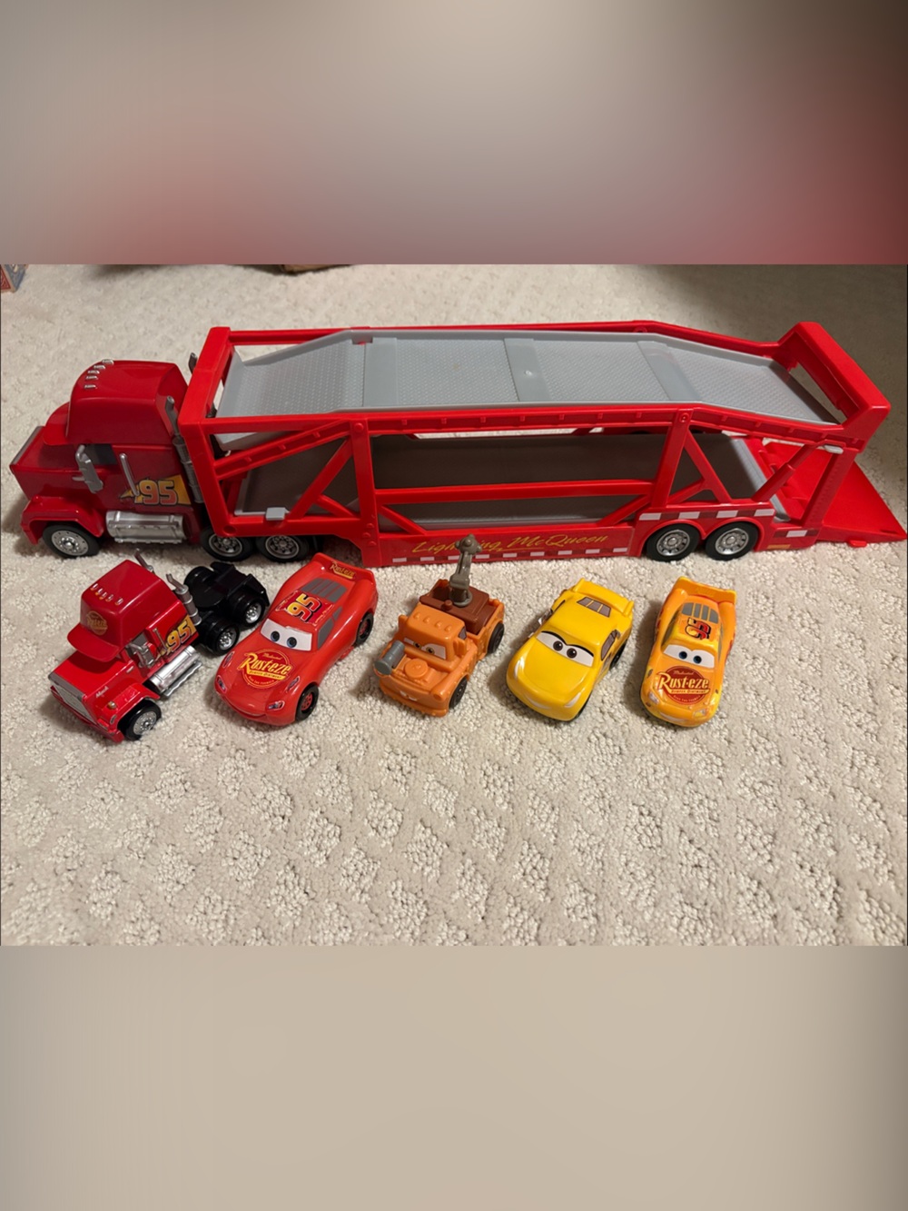 Cars Red Mack Truck Playset with Lightning McQueen and Friends